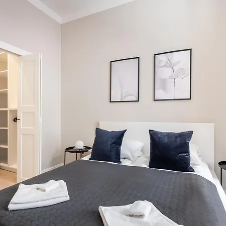Apartamento A13 *