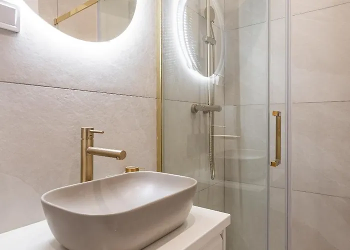 A13 Apartment *