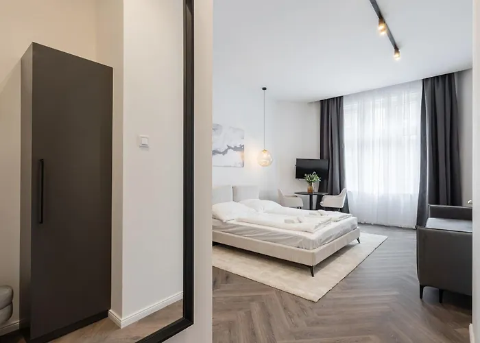 A13 * Budapest